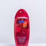 Softsoap Juicy pomegranates & Mango Infusions Moisturising Body Wash